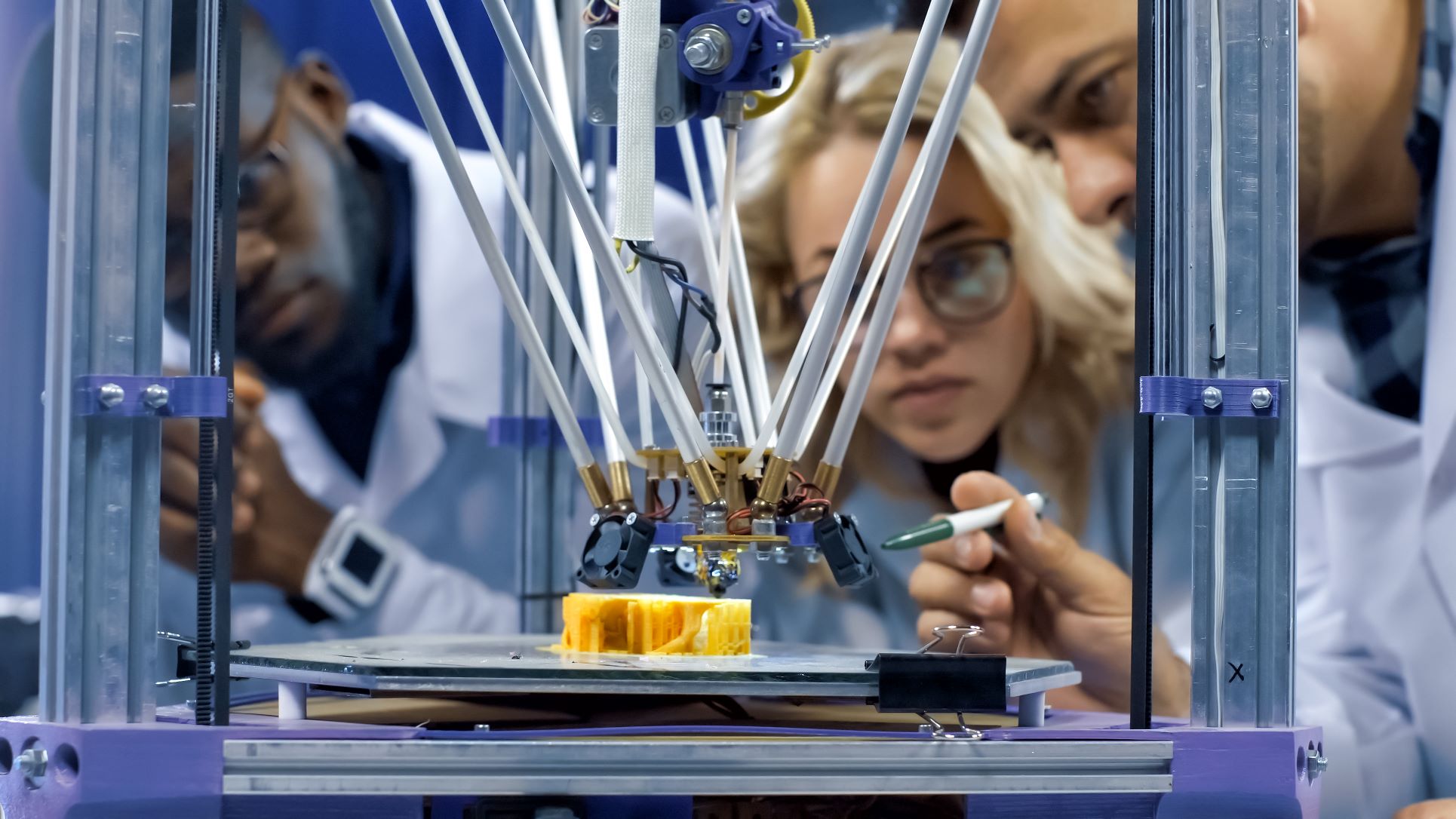 Forscher beobachten 3D-Drucker
