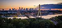 Warschau Stadtzentrum, Blick über die Weichsel in der Abenddämmerung