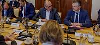 Kabinettsklausur September 2025 Villa Borsig für Bühne