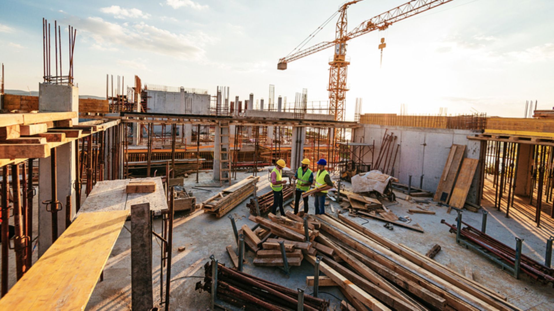 Bauarbeiter auf Baustelle