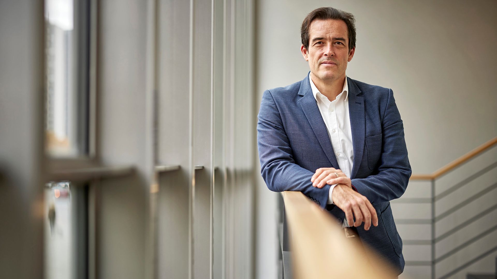 Volker Treier am Geländer
