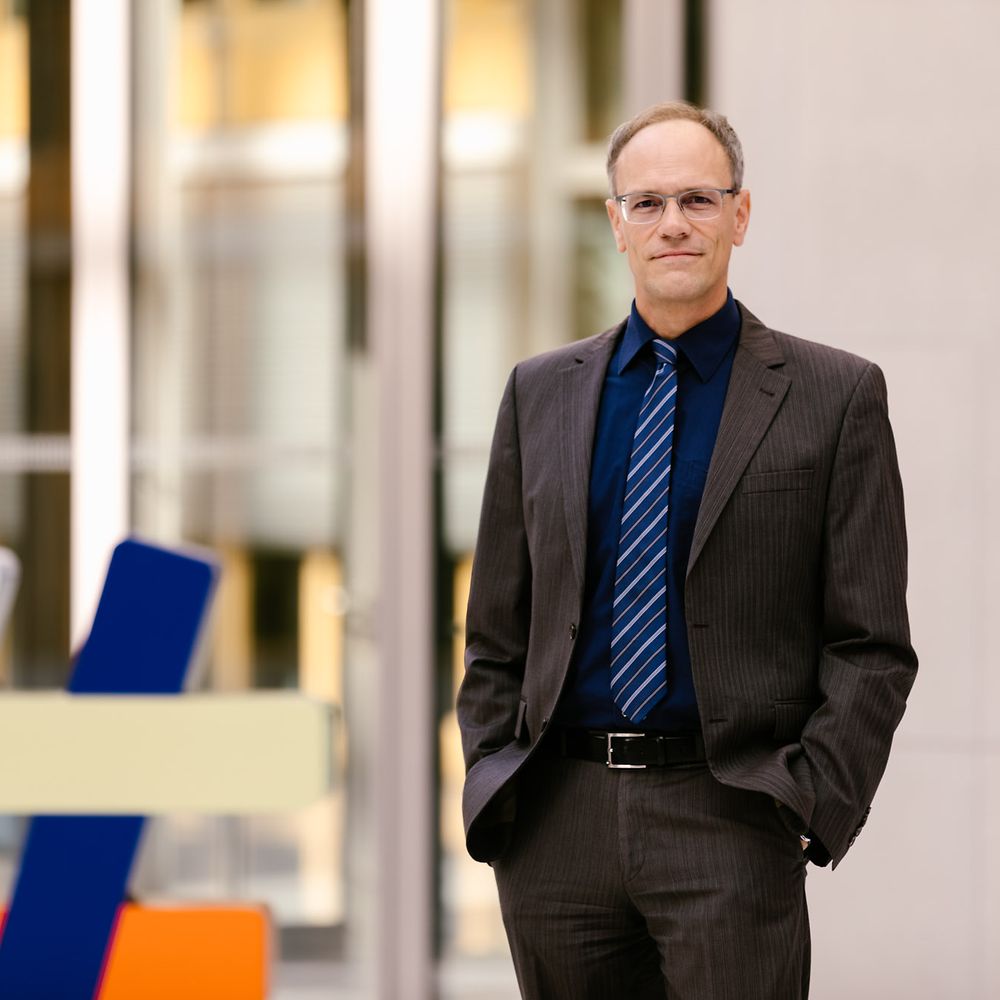 Porträtbild Dr. Stefan Hardege, Referatsleiter Fachkräftesicherung, Arbeitsmarkt, Zuwanderung