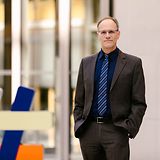 Porträtbild Dr. Stefan Hardege, Referatsleiter Fachkräftesicherung, Arbeitsmarkt, Zuwanderung