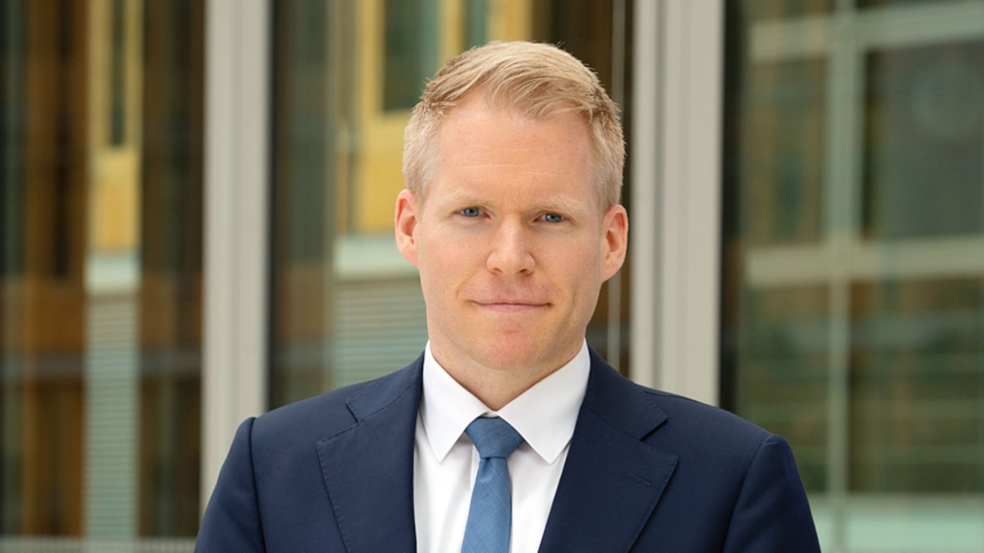 Porträtfoto Kevin Heidenreich, Referatsleiter Grundsatzfragen der Außenwirtschaft und Entwicklungspolitik