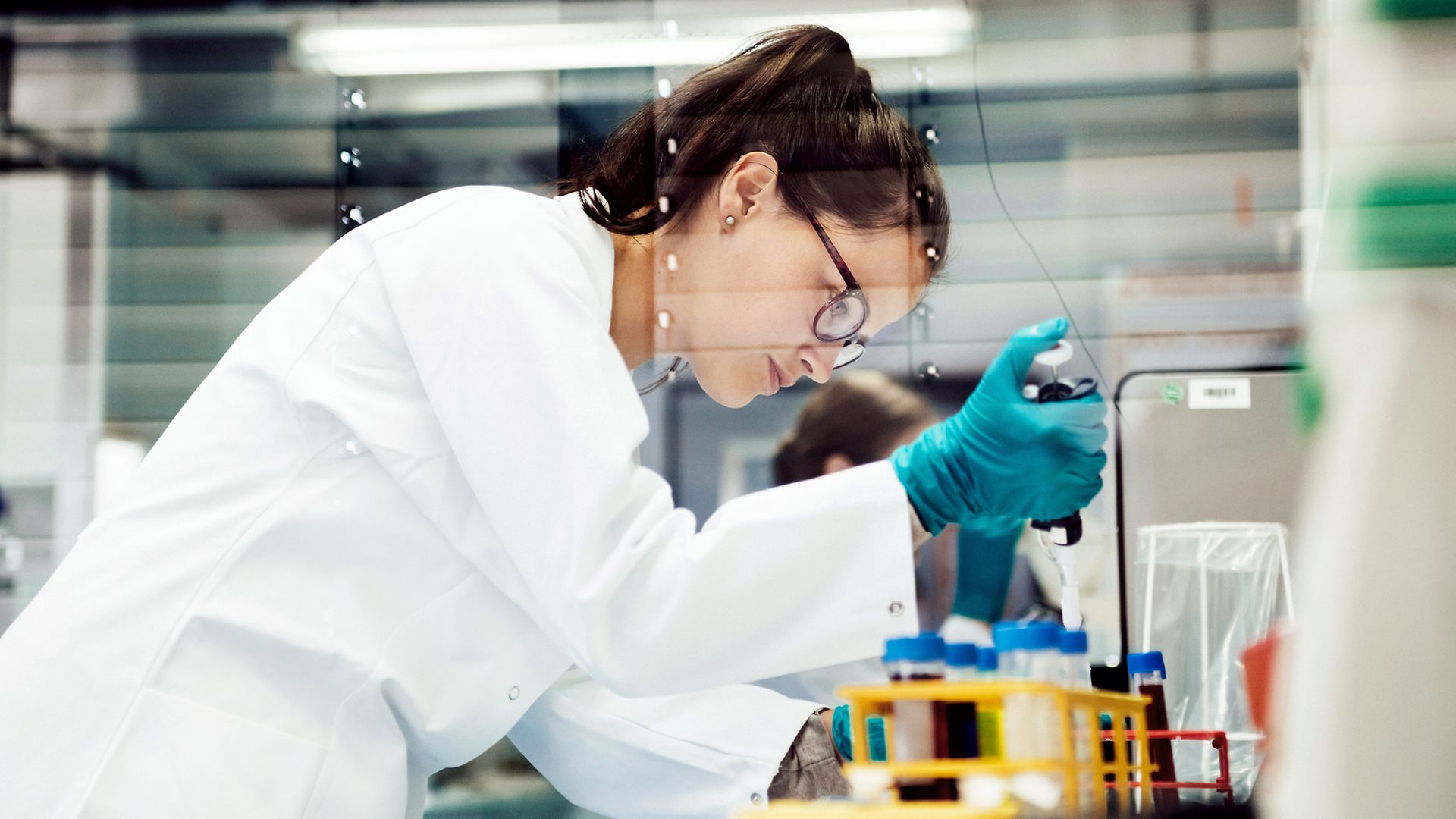 Labormitarbeiterin peppitiert