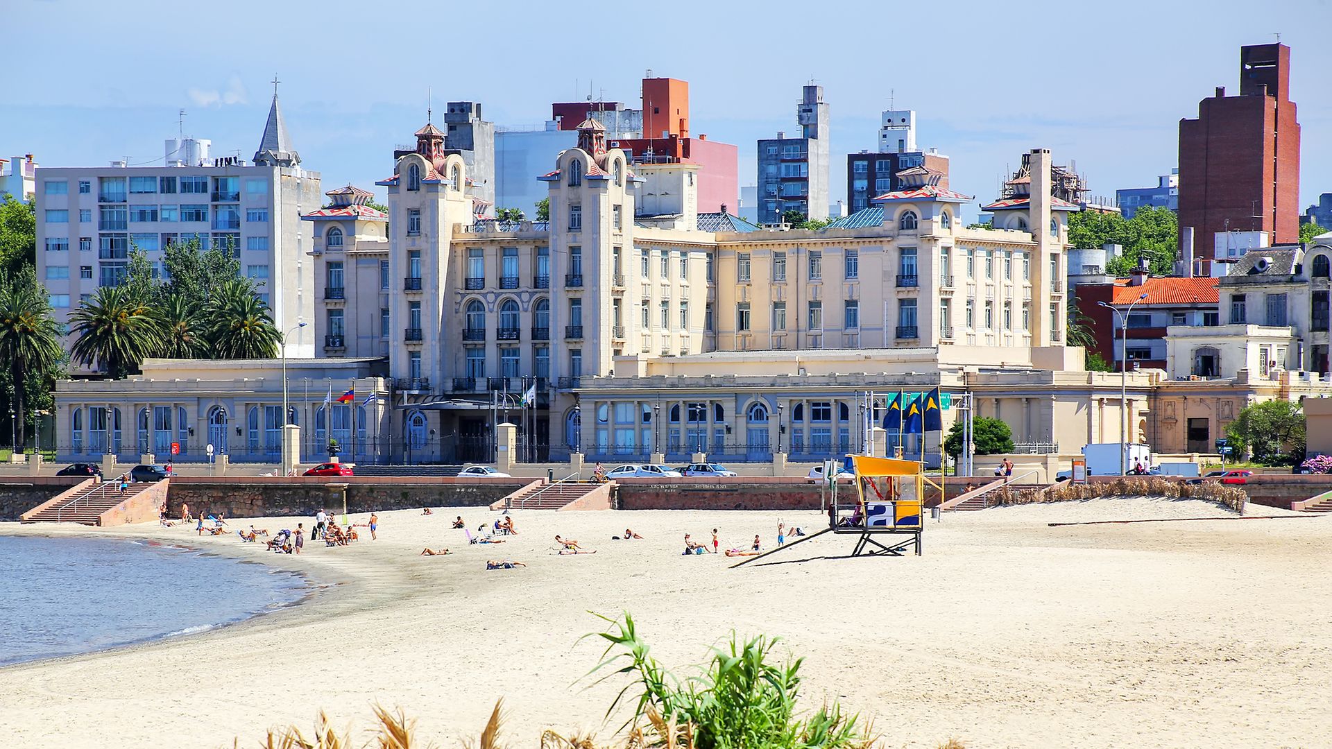 Mercosur-Parlamentsgebäude am Rio De La Plata, Montevideo, Uruguay 