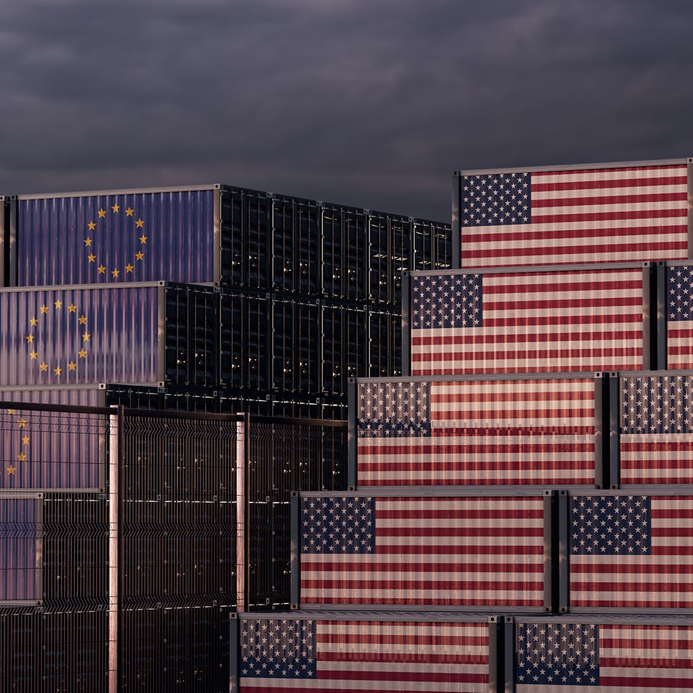 EU-US-Containerstapel