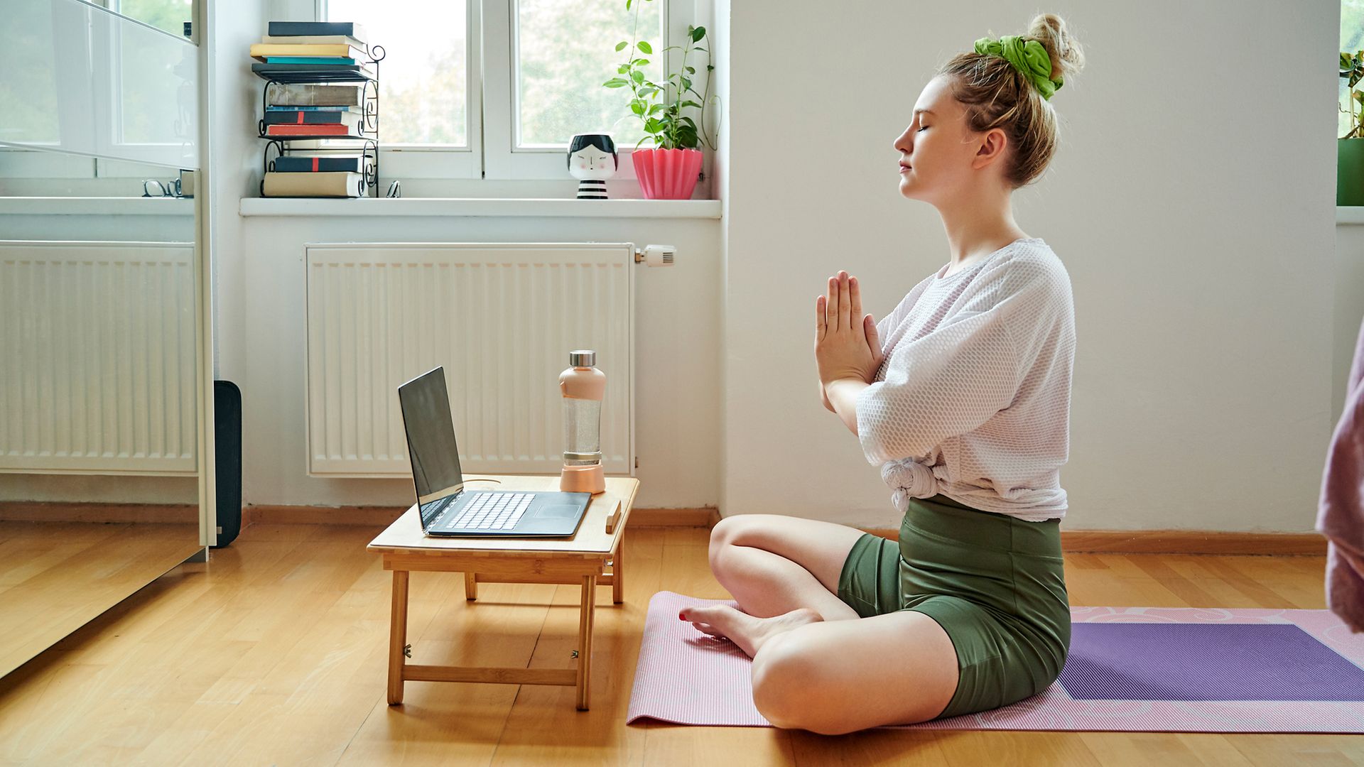 Yoga in kleiner Wohnung