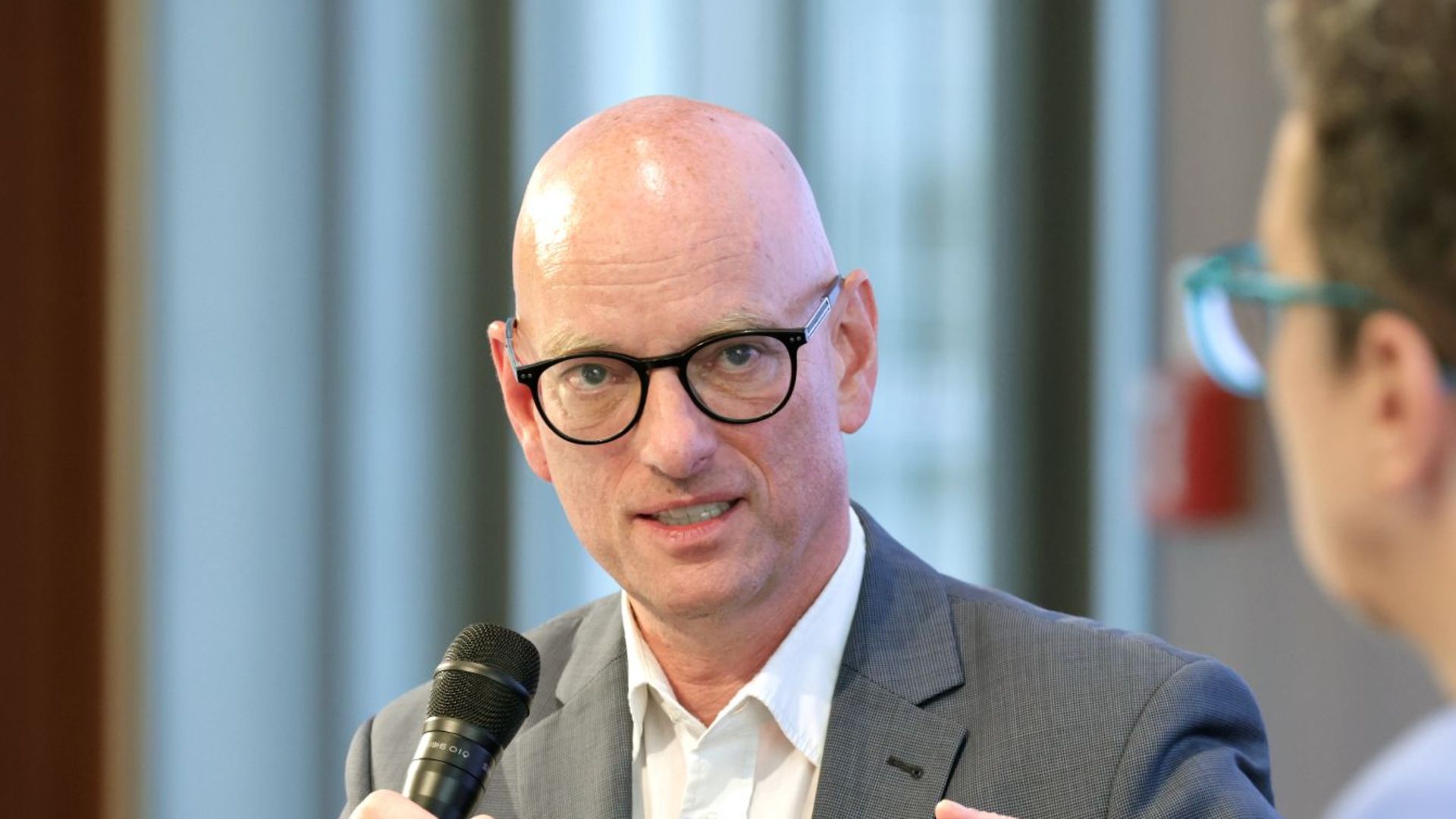 Marc Evers mit Mikro