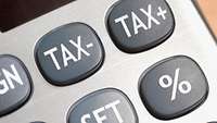 Taschenrechner mit Tasten Tax- und Tax+