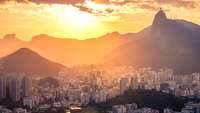 Blick über Rio de Janiero im Morgenlicht